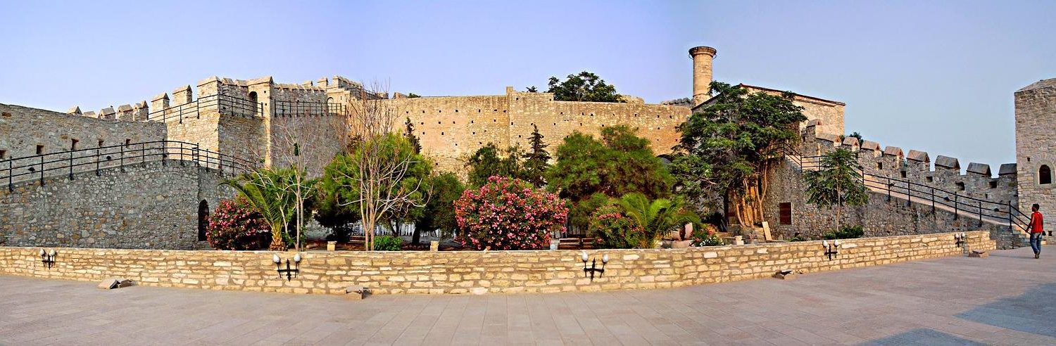 Cesme_Turkey_The_Castle