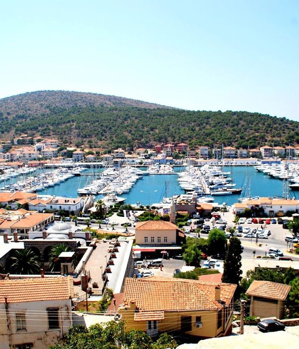 Cesme_Turkey_The_Marina