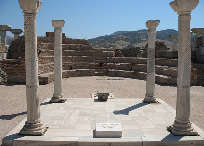 Ephesus_Turkey_Tomb_of_Saint_John_the_Apostle