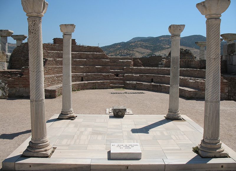 Ephesus_Turkey_Tomb_of_Saint_John_the_Apostle