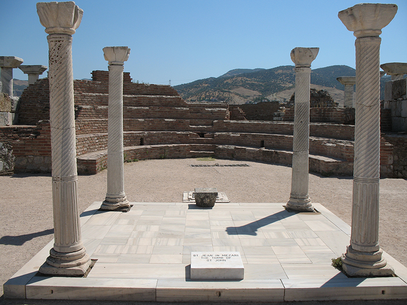 Ephesus_Turkey_Tomb_of_Saint_John_the_Apostle