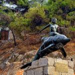 Hydra_Island_Greece_Boy_on_dolphin